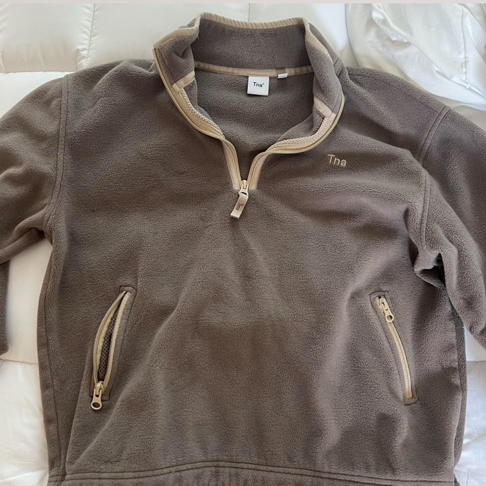 Aritzia TNA Quarter Zip